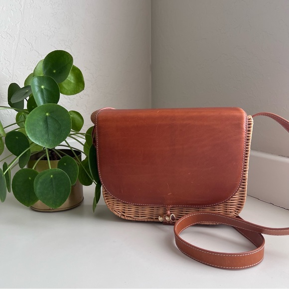 J. McLaughlin Bernice Leather/Wicker Saddle Crossbody - Picture 1 of 13